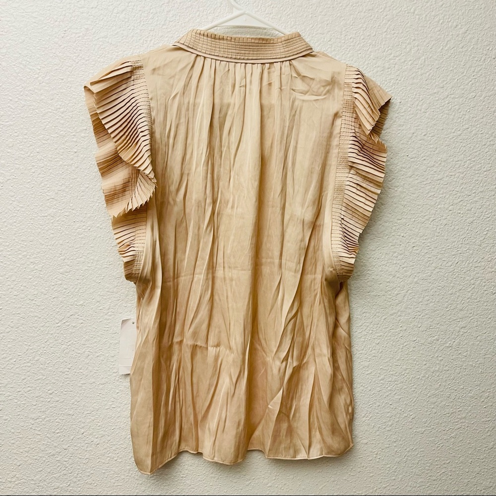 NWT✨ FRAME Pleat Keyhole Blouse - Picture 8 of 10